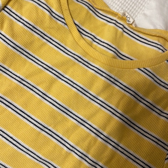 Stripe Yellow Shirt GARAGE - Picture 2 of 2